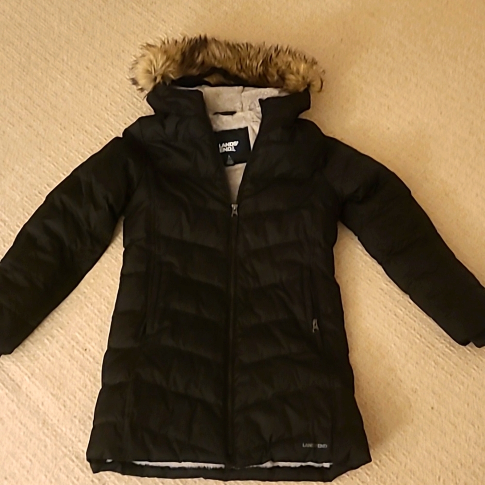 Lands Ends girls black sz L (10/12) fleece lined very warm parka fur-trimed hood